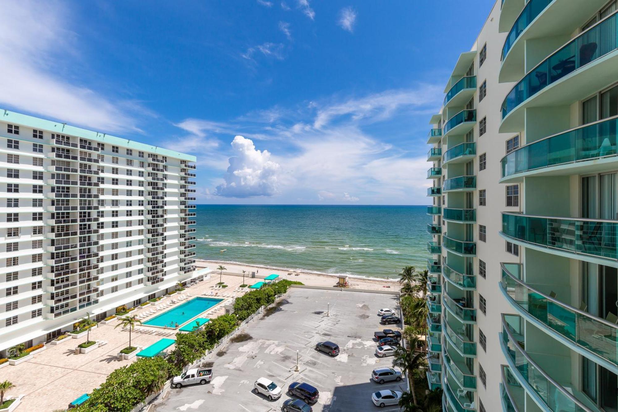 The Tides Ocean Luxury Suites Hollywood Room photo