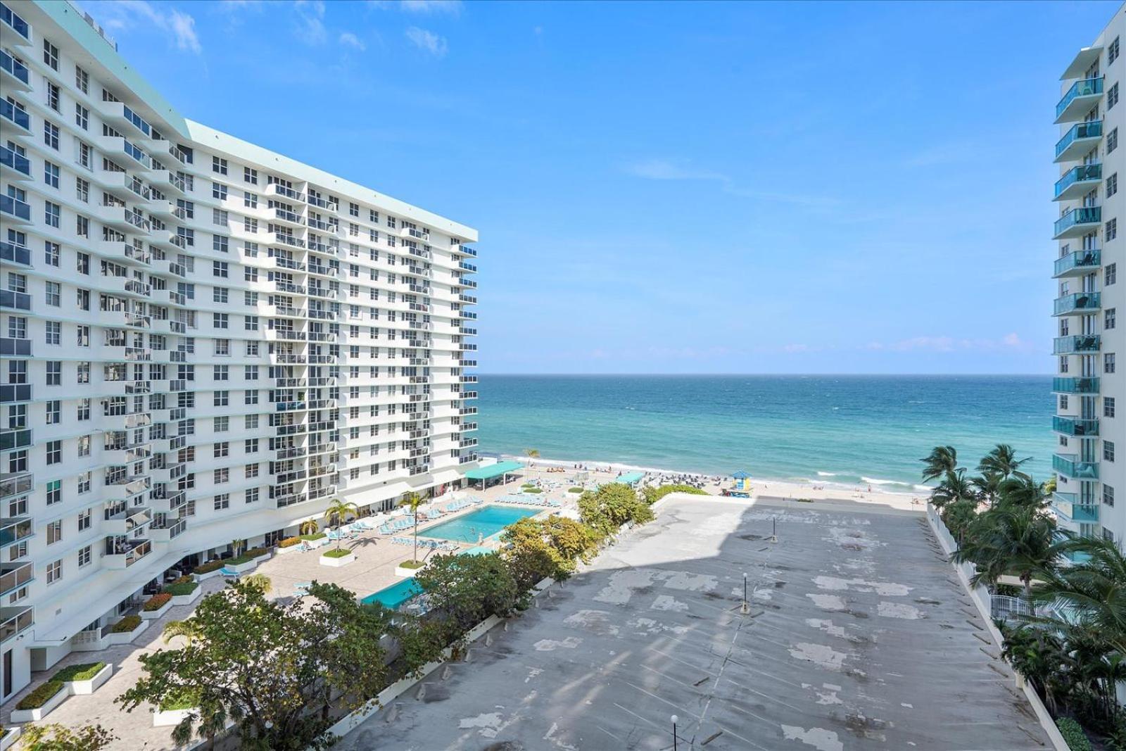 The Tides Ocean Luxury Suites Hollywood Room photo